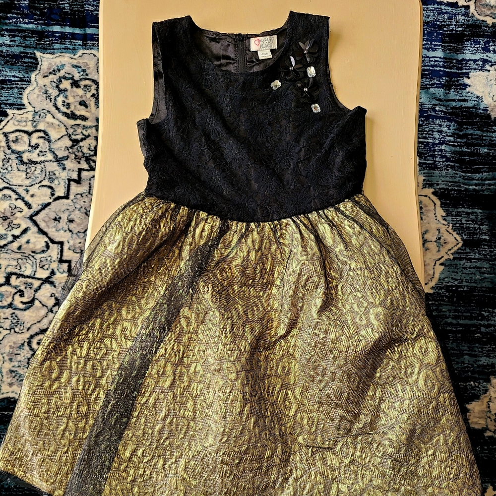 Black and Gold Holiday Dress!